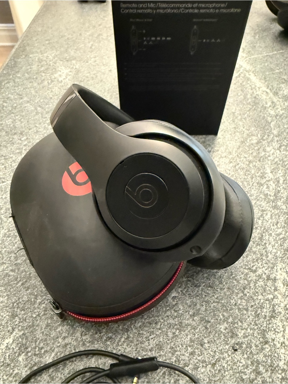 Beats by Dre Beats Solo HD On-Ear Headphones in Black